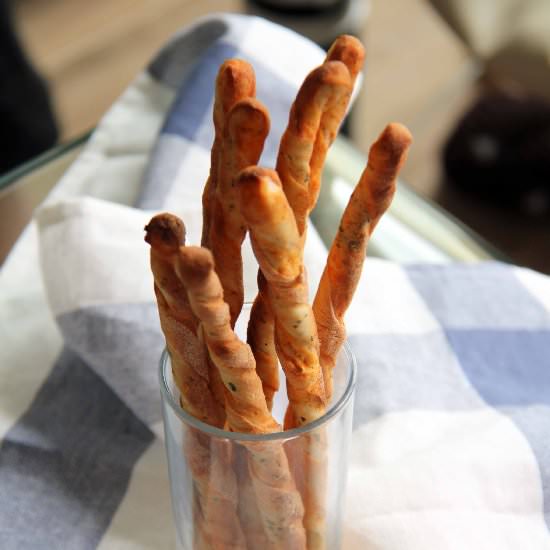 Basil & Siriracha Breadsticks