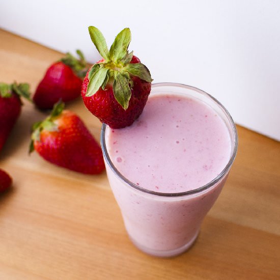 Vegan Strawberry Champagne Shake