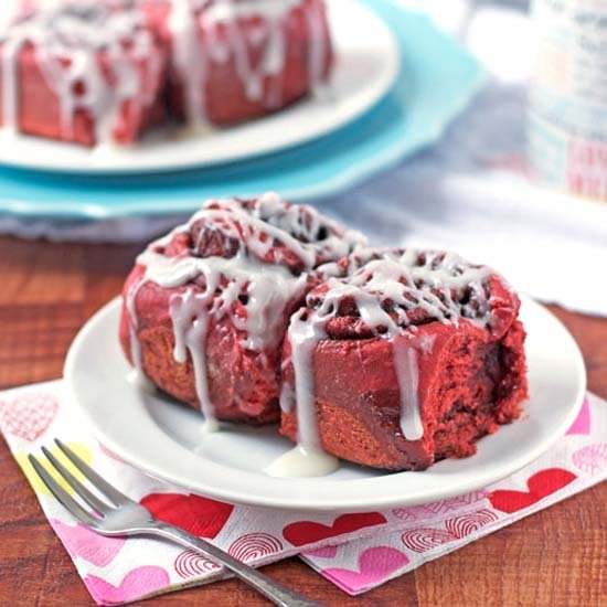Red Velvet Cinnamon Rolls