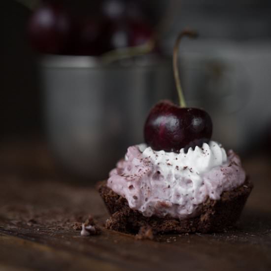 Cherry Cream Tarts/Macaroon Crust