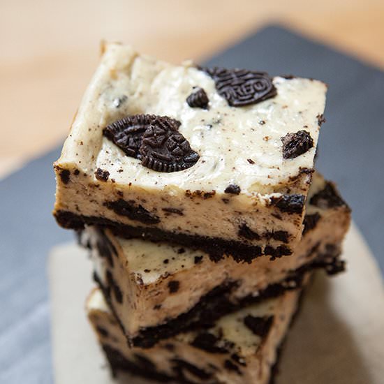 Cookies N’ Cream Cheesecake Bars
