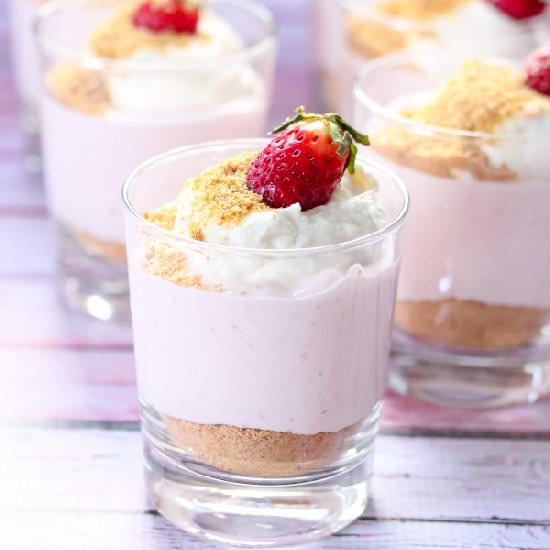 No Bake Strawberry Cheesecake