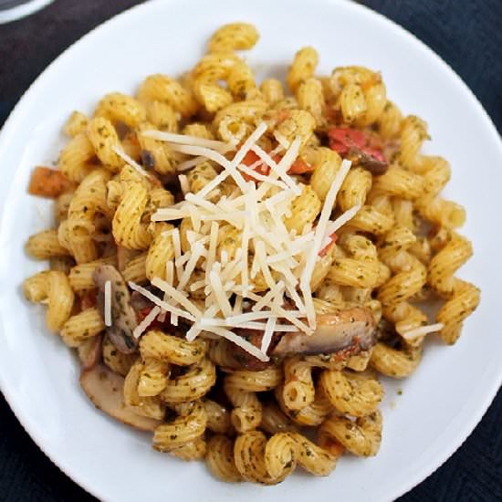 Pesto Cavatappi
