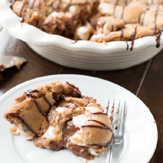 Reese’s Marshmallow Cookie Pie