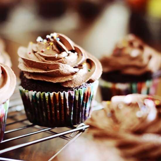 Fluffy Chocolate Frosting