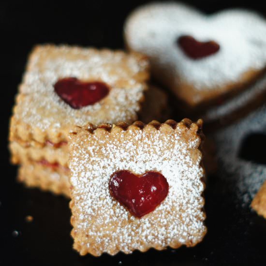 Linzer Cookies