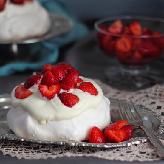 Mini Pavlovas