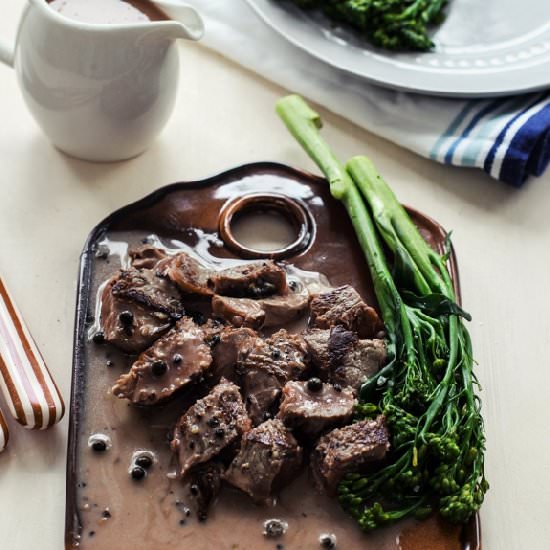 Creamy Peppercorn Sauce for Steak