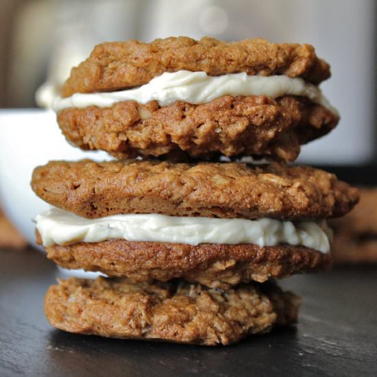 Oatmeal Creme Pies