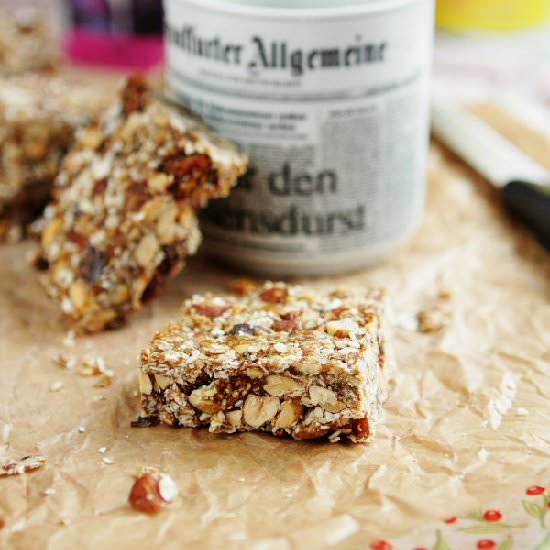 No Bake Molasses Granola Bars