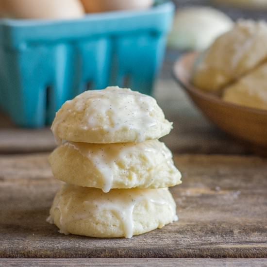 Vanilla Bean Glazed Ricotta Cookies