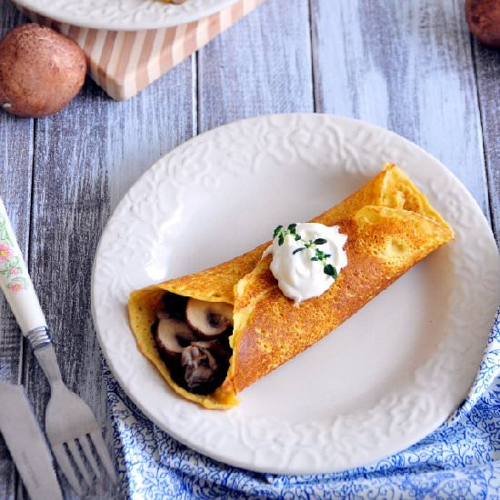 Soccas with Mushrooms and Spinach
