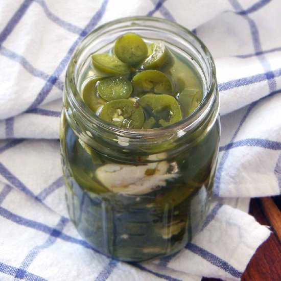 Quick Pickled Jalapenos