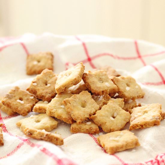 Vegan “Cheezits”