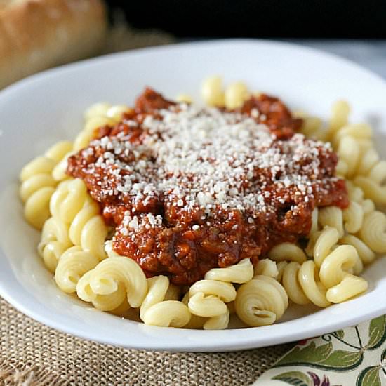 Super Easy Slow Cooker Bolognese