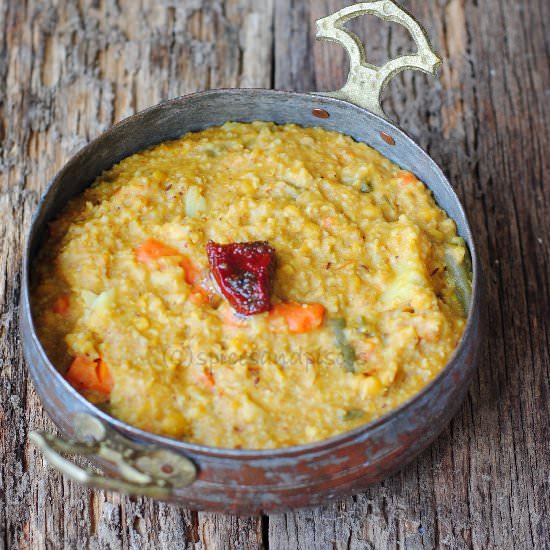 Cracked Wheat and Lentil Porridge