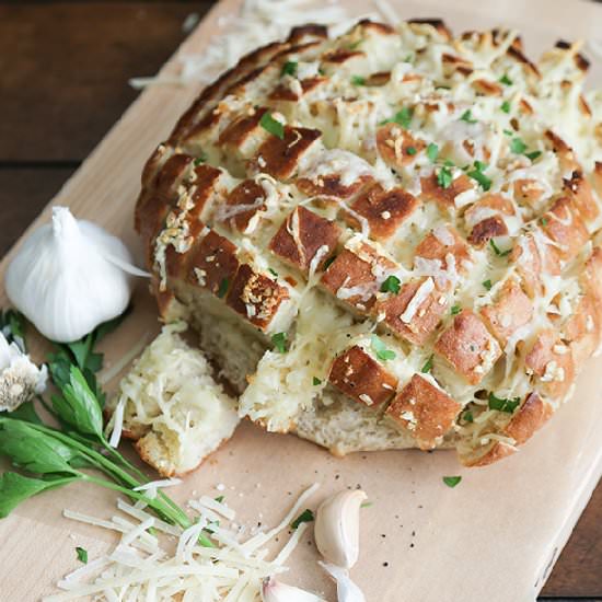 Pull-Apart Cheesy Garlic Bread