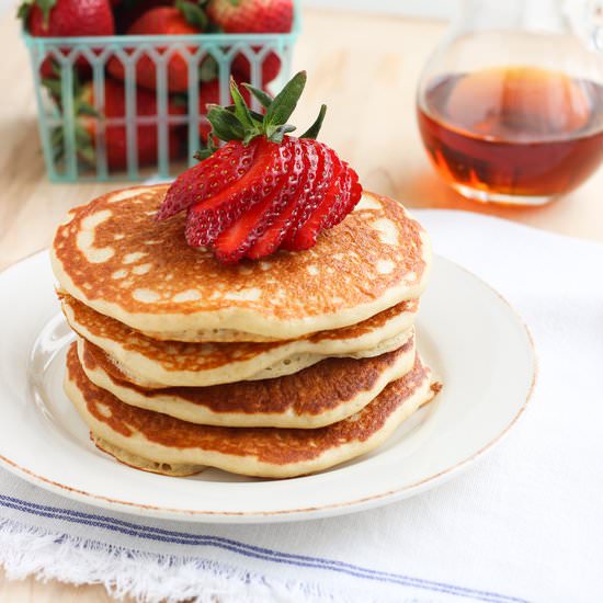Quinoa Greek Yogurt Pancakes