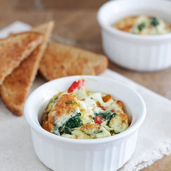 Spinach & Red Pepper Baked Eggs