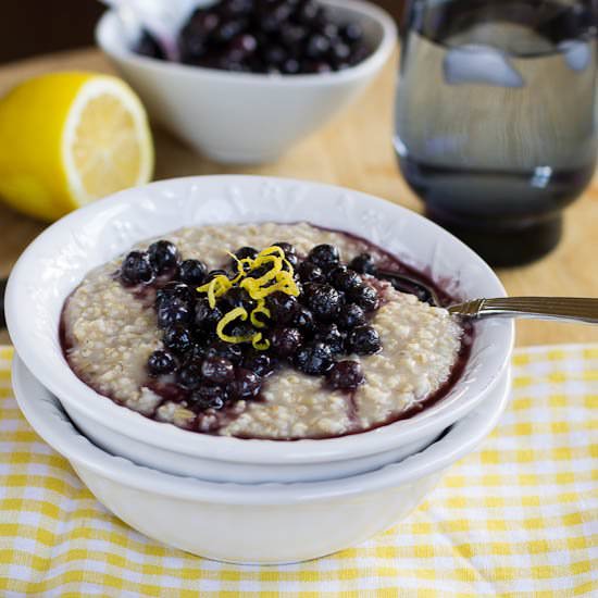 Oatmeal with Blueberry Compote