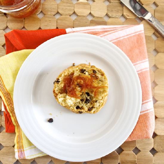 Mini Irish Soda Bread w/Marmalade
