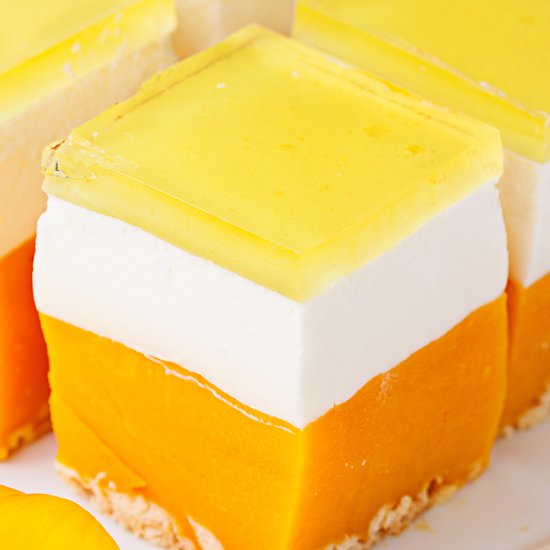 Pudding Cake With Carrot Juice