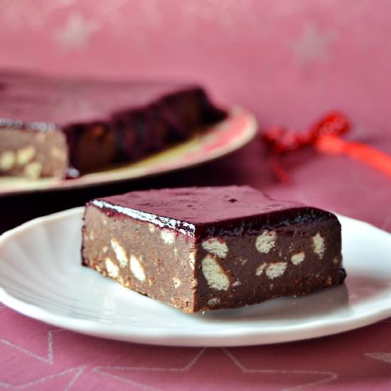 Biscuit Cake with Jelly Berries