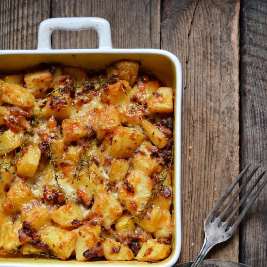 Casserole with Potatoes and Bacon
