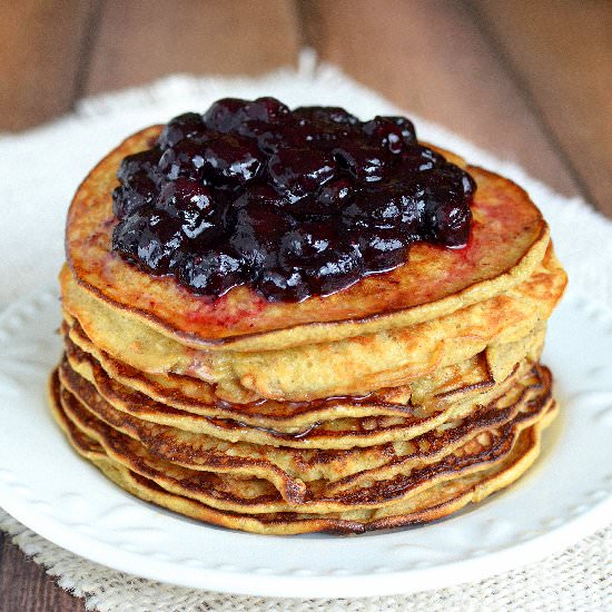 Skinny Banana Oatmeal Pancakes