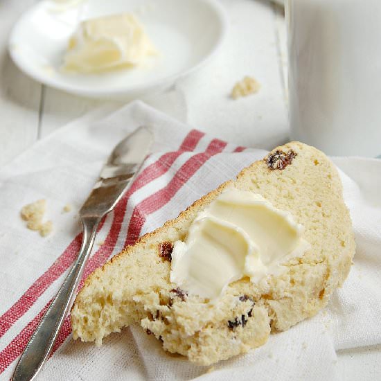 Irish Soda Bread with Raisins