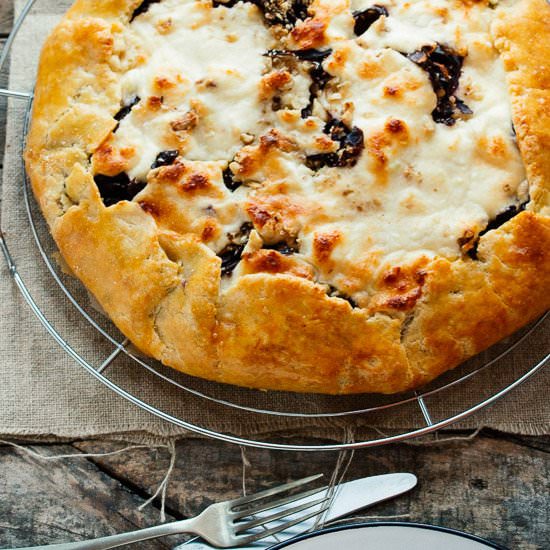 Quiche with Red Cabbage