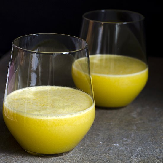 Juice with Orange, Apple and Celery