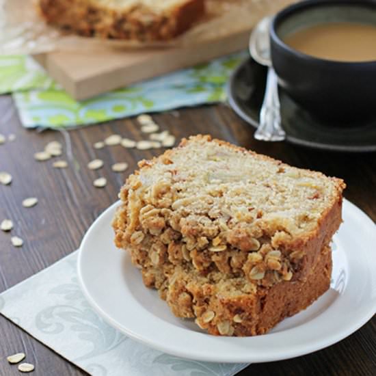 Pear Bread with Oatmeal Streusel
