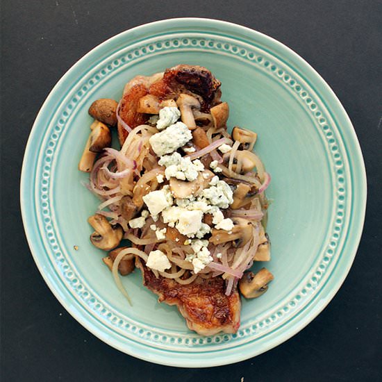 Spiralized Onion and Mushrooms