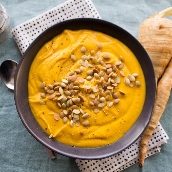 Curried Parsnip & Carrot Soup