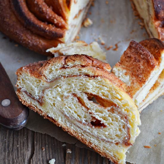 Cake with Cinnamon