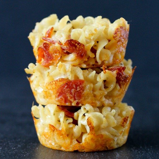 Pizza Macaroni and Cheese Muffins