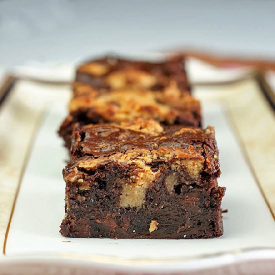 Fudgy Cheesecake Brownies