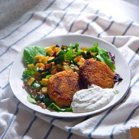 Salmon Croquettes with Dill Sauce