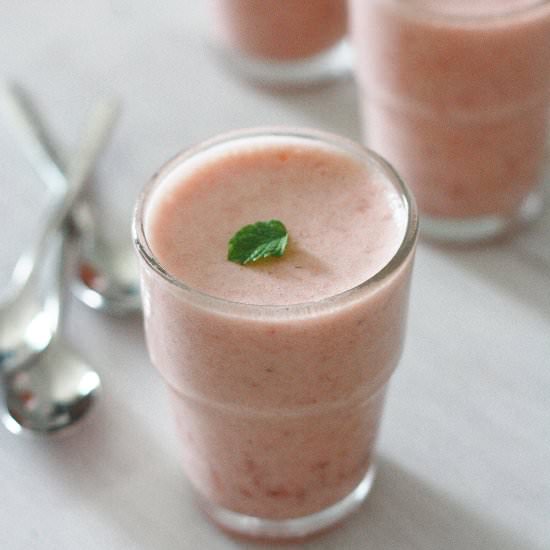 Strawberry Marshmallow Mousse