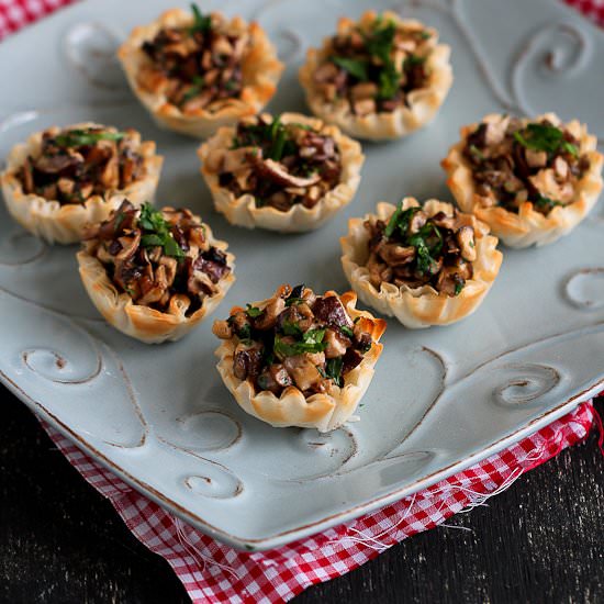 Mini Mushroom Gorgonzola Bites
