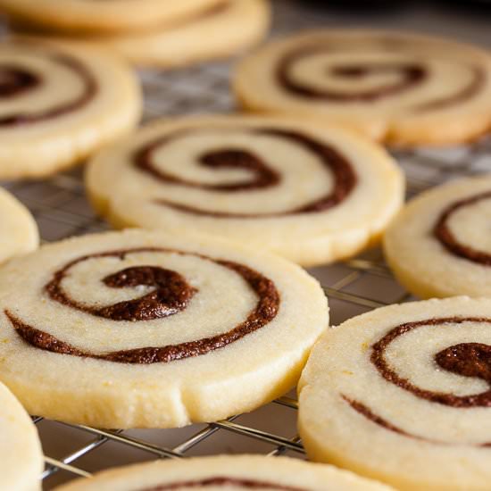 Cinnamon bun cookies