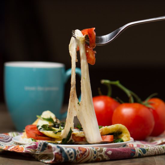 Spinach Caprese Omelet
