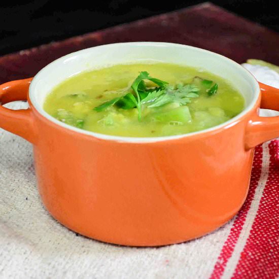 Ridge Gourd And Lentil Stew