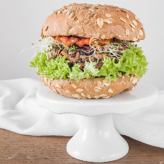 Black rice and mushroom burgers