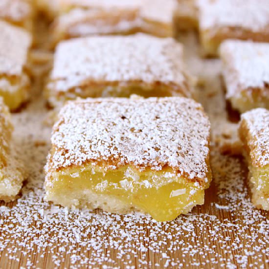 The BEST Lemon Bars EVER