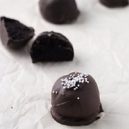 Chocolate Cake Truffles
