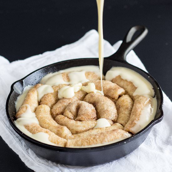30 Minute Cinnamon Roll Cake