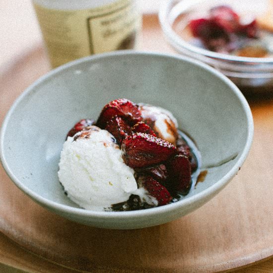 Balsamic Roasted Strawberry Sauce