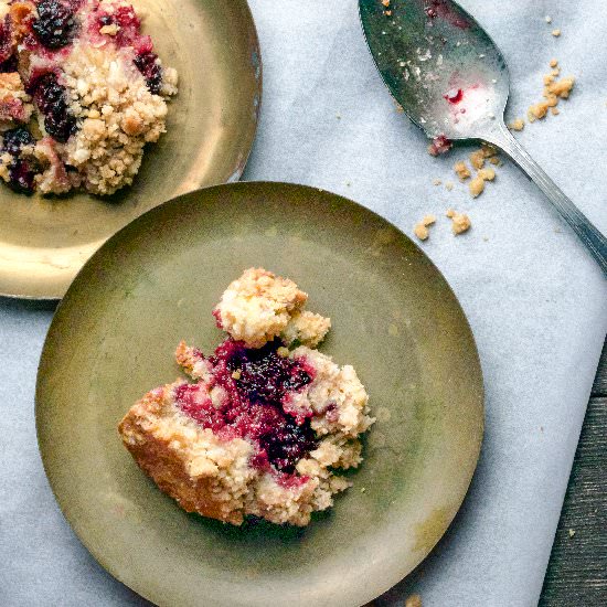 Blackberry Crumble Spoon Cake